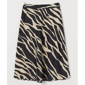 H&M Printed Satin Skirt